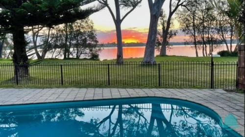 Nords Wharf Maison | Lake Sabai - Waterfront and private pool