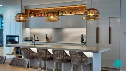 Nords Wharf Maison | Lake Sabai - Waterfront and private pool