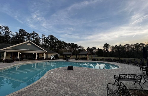 Santee Copropriété | Lake Side Condo Getaway