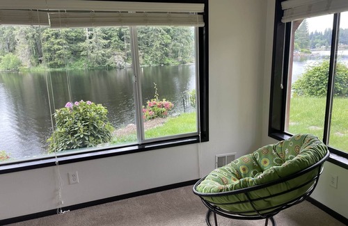 Lacey Maison | Lake St Clair Lakefront paradise