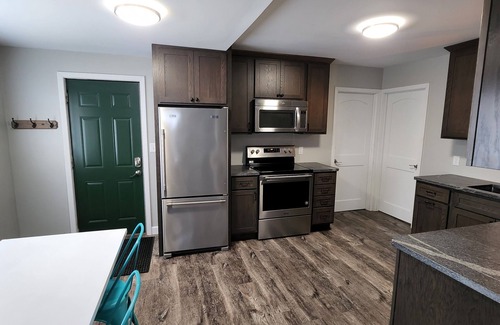 Upper Peninsula Michigan Hôtel | Lake Superior View- 3 Bedroom Suite at Econo Lodge Lakeside