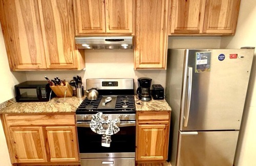 Tahoe Pines Cabine | Lake Tahoe W. Shore Cabin, Tahoe Pines / Homewood, 8-10 personnes, Hottub, Wifi, Cabl