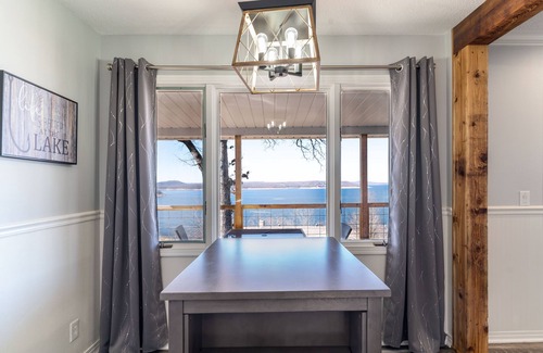 Lakeview Maison | Lake Therapy- Best views of Bull Shoals Lake/White River area!