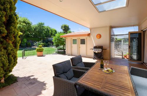 Hilltop Maison | Lake View by Town