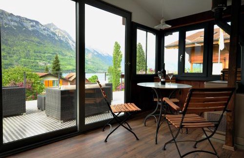 Boenigen Chalet De Ski | Lake View Chalet