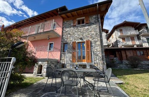 San Gregorio Maison | Lake view, Garden, Balcony in Gravedona - Larihome A61