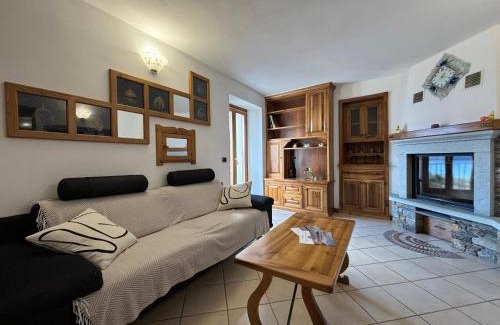 San Gregorio Maison | Lake view, Garden, Balcony in Gravedona - Larihome A61