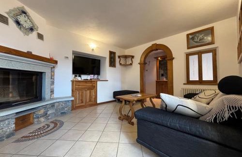 San Gregorio Maison | Lake view, Garden, Balcony in Gravedona - Larihome A61