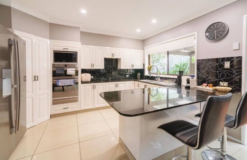 Morisset Park Maison | Lake View Home in Morisset