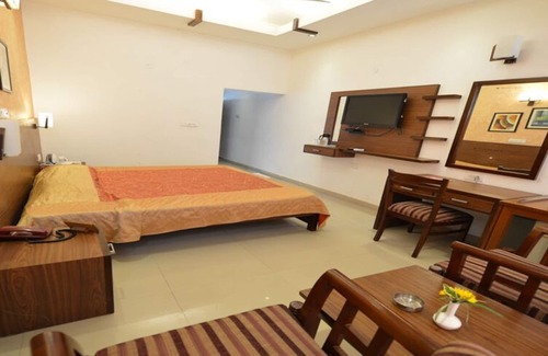 Surajkund Hôtel | Lake View Huts and Resort