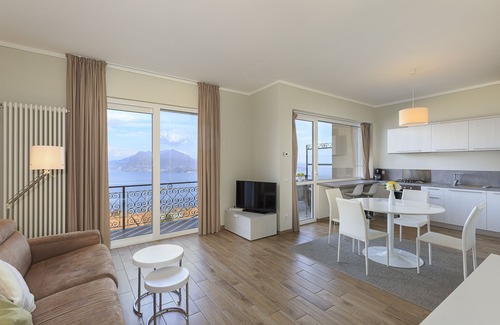 Someraro Appartement | Lake View, Luxury Apartment in Someraro, Stresa - Apartment WEST