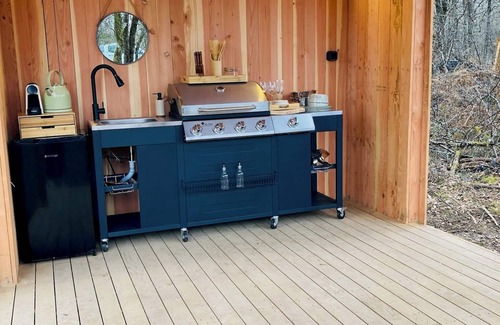 Le Vigeant Cottage | Tente vue lac avec spa privatif Copa cabanes 4