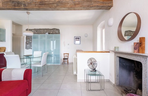 Azzano Appartement | Lake View Terrace Apartment