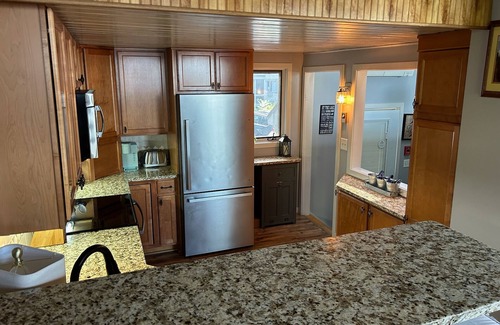 Gilford Copropriété | Lake-view townhome at Samoset with pools, beach, WiFi, & AC