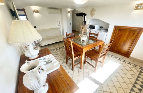 Montefiascone Villa | LAKE VIEWS BOLSENA-EXCLUSIVE VILLA/POOL/JACUZZI/SLEEPS 24/CHILDRENS PLAYGROUND