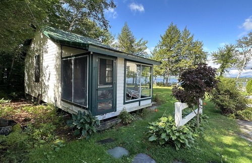 Wolfeboro Maison | Lake Wentworth Estate: Unobstructed Sunset Views, Private Beach, Fire Pit, Lawn