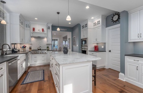 West Alton Maison | Lake Winnipesauke compound sleeps 22 in13 bedrooms stunning sunset views
