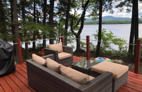 Tuftonboro Cottage | Lac Winnipesaukee, cottage de Little Bear Island avec quai partagé
