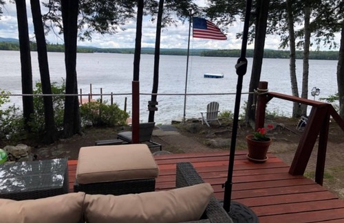 Tuftonboro Cottage | Lac Winnipesaukee, cottage de Little Bear Island avec quai partagé
