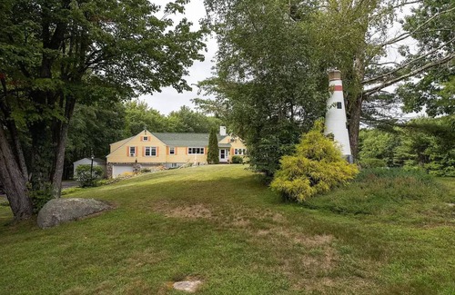 Laconia Maison | Lake Winnipesaukee, Weirs Beach, Funspot, Gunstock