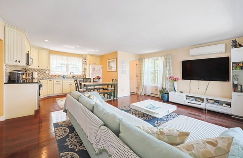 Glasser Appartement | LAKEFRONT - 3-bedroom apartment on Lake Hopatcong - Main Lake Views