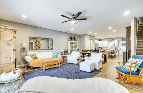 Spring City Maison | Lakefront Boating Getaway in Spring City!