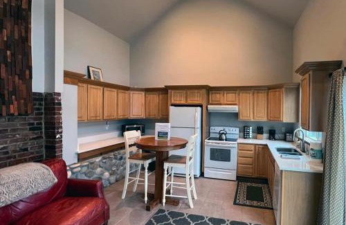 Eatonville Maison | Lakefront Bungalow! 35 Miles To Mt Rainier!