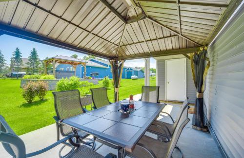 Bone Lake Maison | Lakefront Cabin with Fire Pit in Frederic!