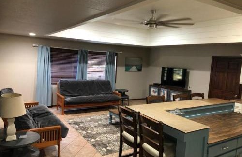 Mead Maison | Lakefront Captains Quarters - 31
