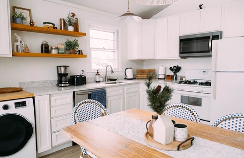 Barnstead Cabine | Lakefront Chalet/ Kayaks/ Family-friendly / Stunning Views
