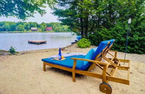 Barnstead Cabine | Lakefront Chalet/ Kayaks/ Family-friendly / Stunning Views