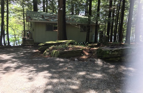 South New Berlin Cottage | Lakefront Cottage, près de Norwich, New York, famille de baseball, vacances