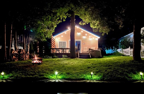 Gladwin Cottage | Lakefront Cottage on Wiggins Lake