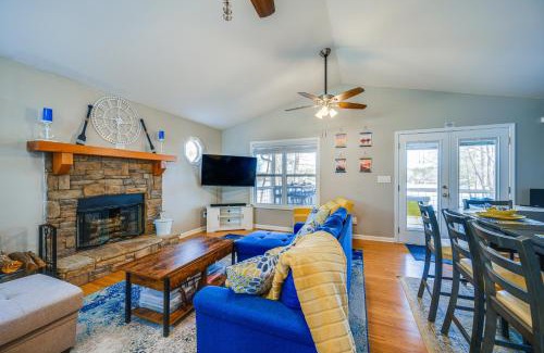 Eatonton Maison | Lakefront Eatonton Getaway with Dock and Grill!