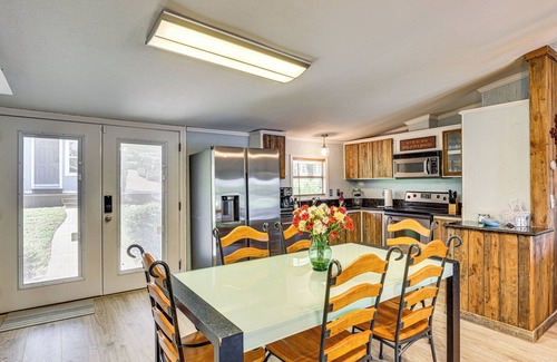 Carolyn Estates Maison | Lakefront Escape w/Game Room & Dock in Mabank!