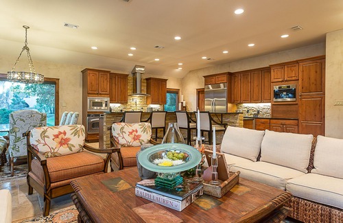 Horseshoe Bend Estates Maison | Lakefront Gem sur le lac Austin