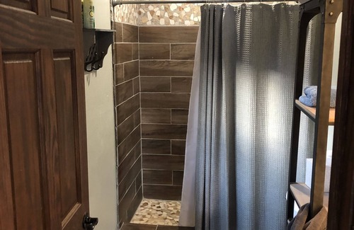 Orrin Maison | Lakefront get away & Waterfowl hunters paradise -dog friendly