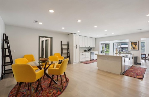 Melrose Maison | Lakefront Haven w/ Pool!