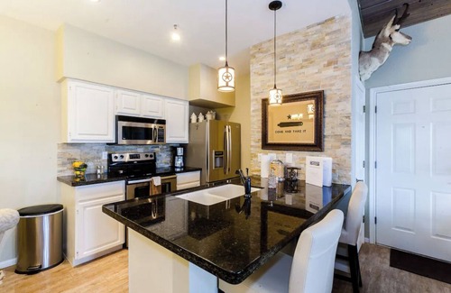 Highland Lake Estates Villa | Lakefront Hill Country Hacienda sur le lac Travis