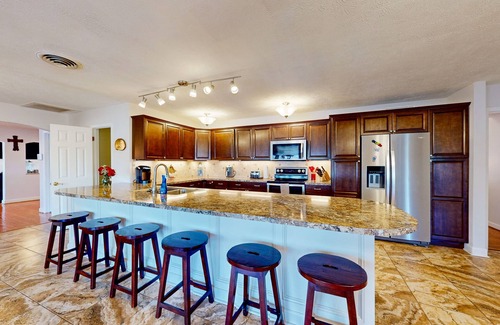 Pulaski Maison | Lakefront home with lake views, kids game room, docks, deck, grill, kayaks, W/D