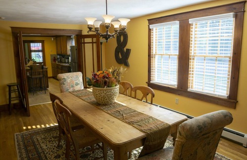 Lebanon Maison | Lakefront home with large deck and beautiful lake views of Milton 3 Ponds