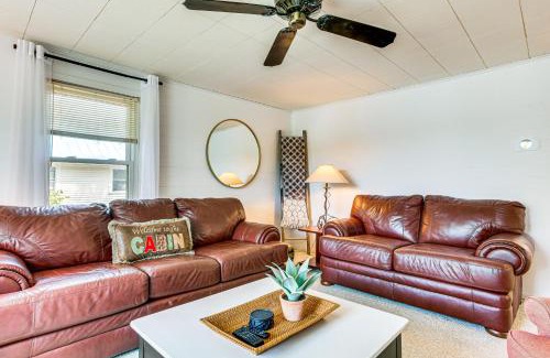 Havana Maison | Lakefront Home with Patio in Havana!