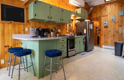 Limerick Maison | Lakefront Home with Seasonal Dock in Limerick!