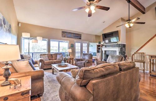 Point Venture Maison | Lakefront Home with Point Venture Golf Access!