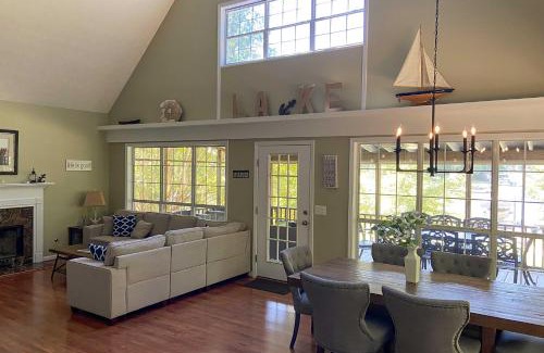 Lake Oconee Maison | Lakefront House with Private Dock and Fire Pit!
