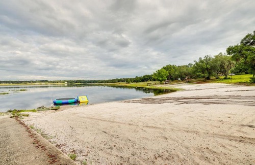 Keystone Heights Maison | Lakefront Keystone Heights Home with Boat Ramp!
