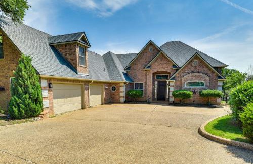 Little Elm Maison | Lakefront Little Elm Home with Private Pool!