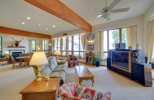 Big Bay Maison | Lakefront Lookout! Private Sand Beach on Superior