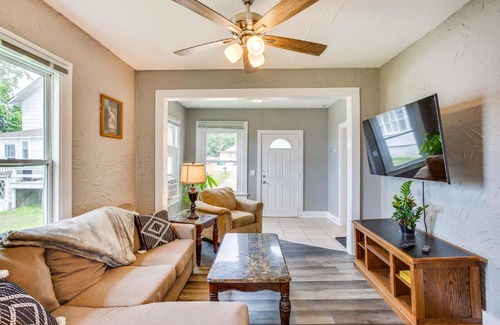 Mound Maison | Lakefront Mound Getaway Near Snowmobiling Trails!