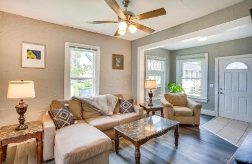 Mound Maison | Lakefront Mound Getaway Near Snowmobiling Trails!